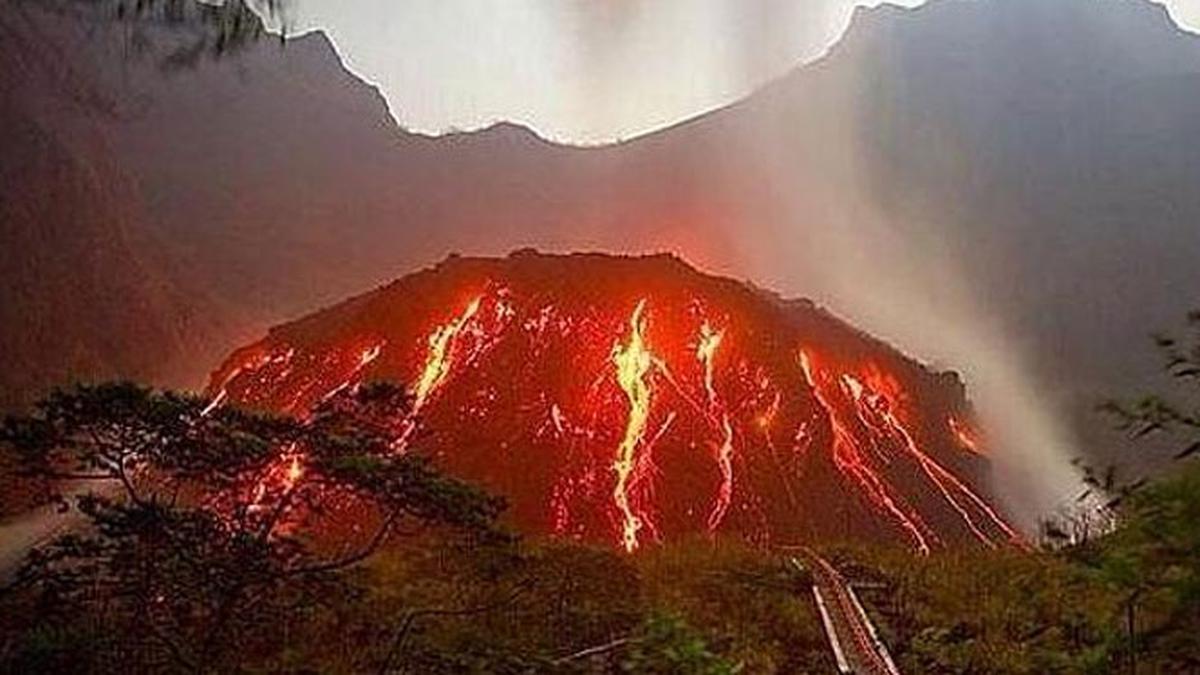 Letusan Gunung Kelud: Sejarah dan Dampaknya